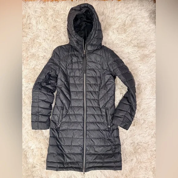 Lululemon down 3/4 lightweight packable coat with hood. Size small. Black - Picture 1 of 7